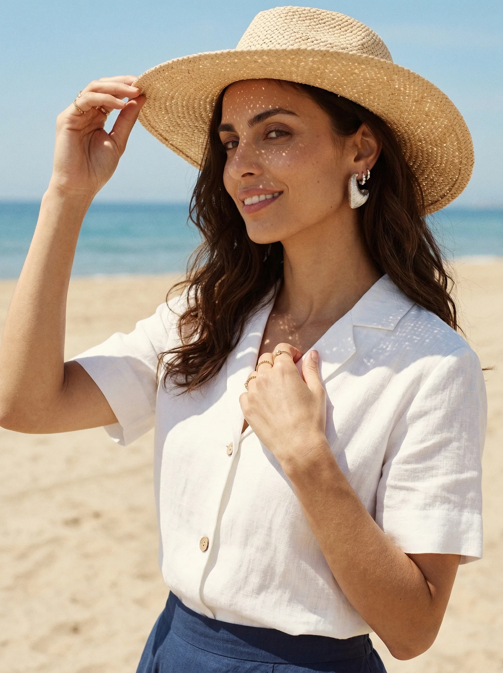 Textured Oval C-Hoop Earrings - Image 9