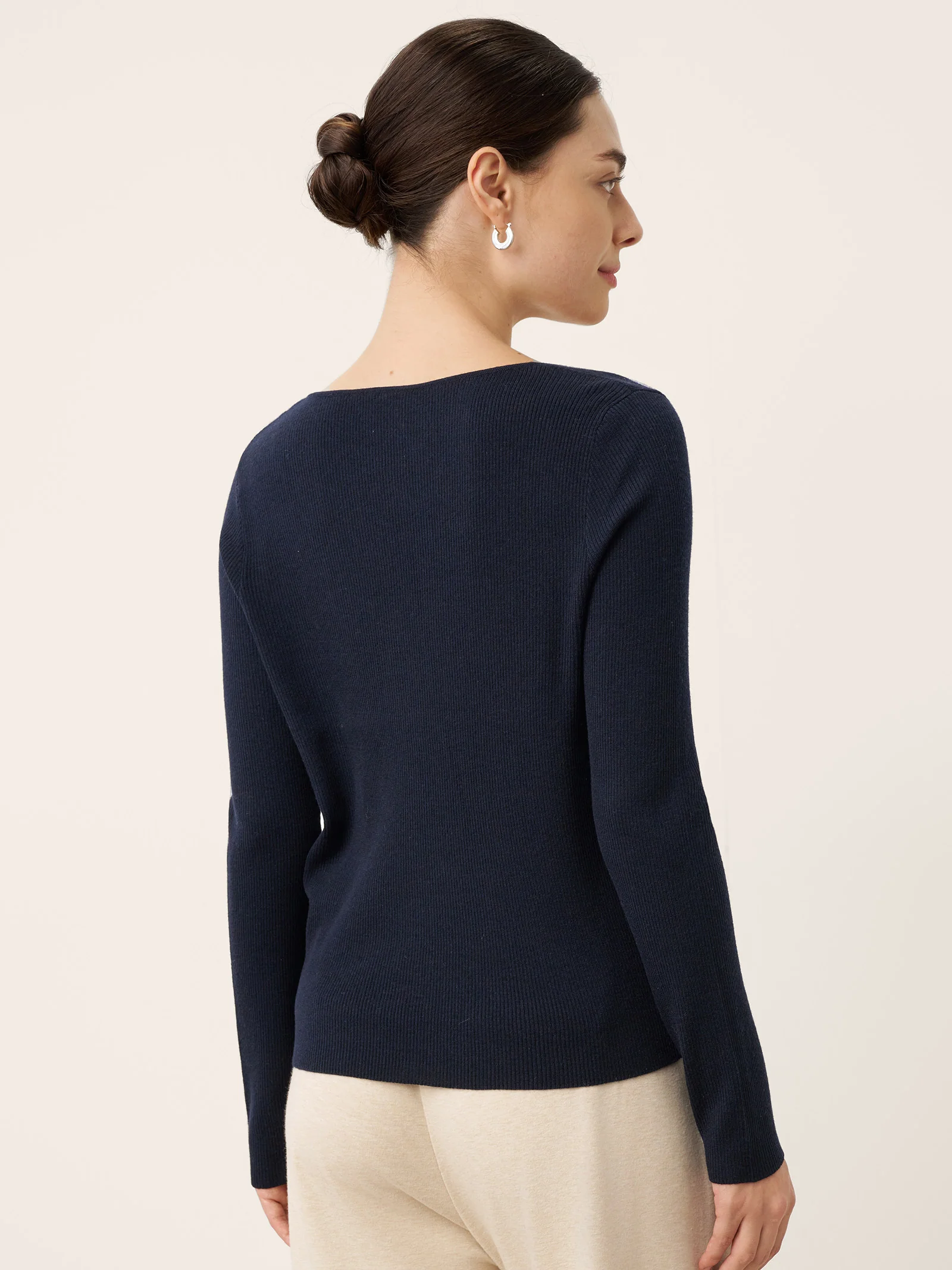 Merino Wool Knot Detail Asymmetric Cutout Top QUINNLEY - Image 2