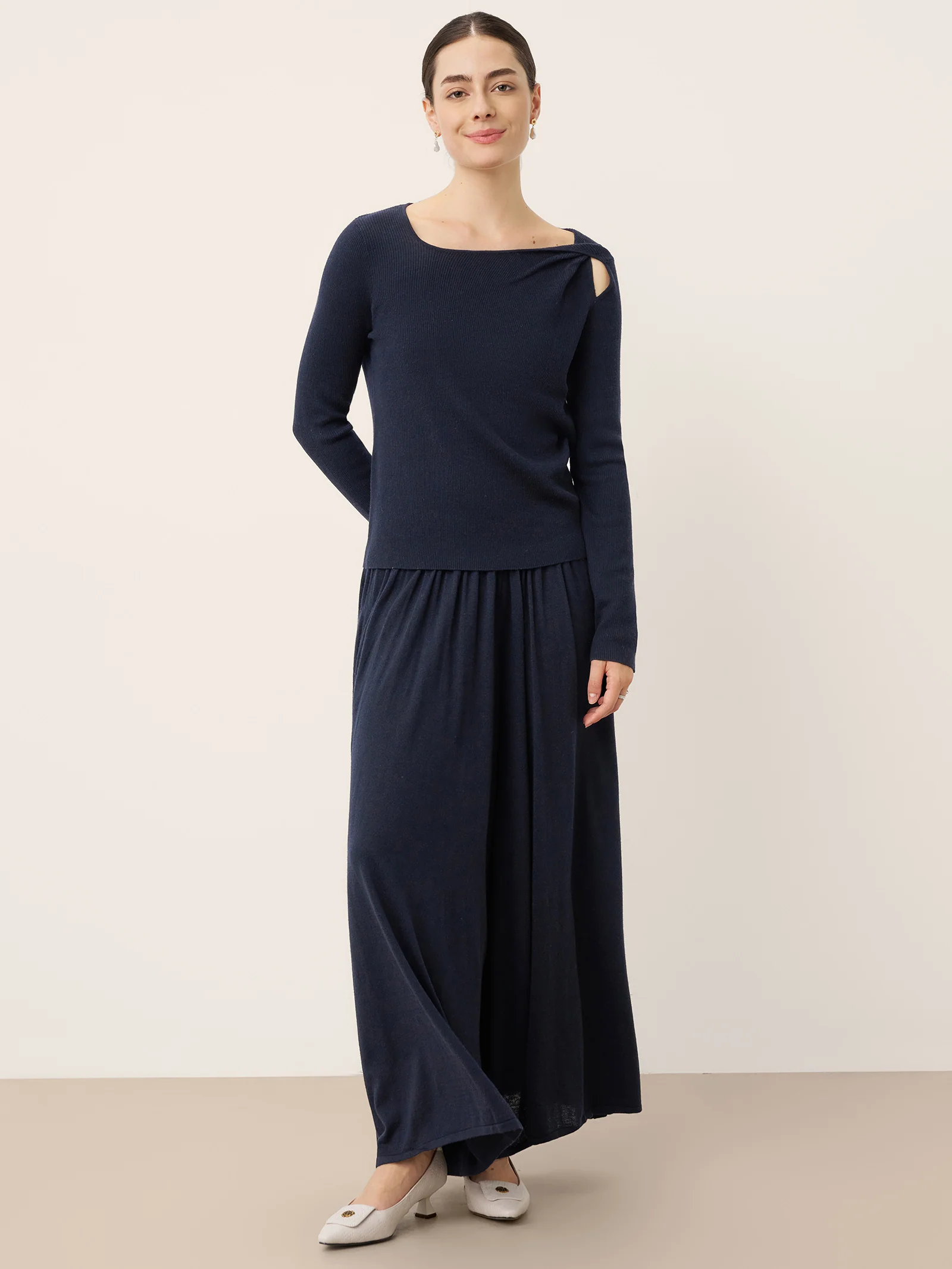 Merino Wool Knot Detail Asymmetric Cutout Top QUINNLEY - Image 8